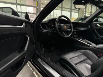 PORSCHE 992 Carrera 4 S Cabriolet Chrono Approved 07.26