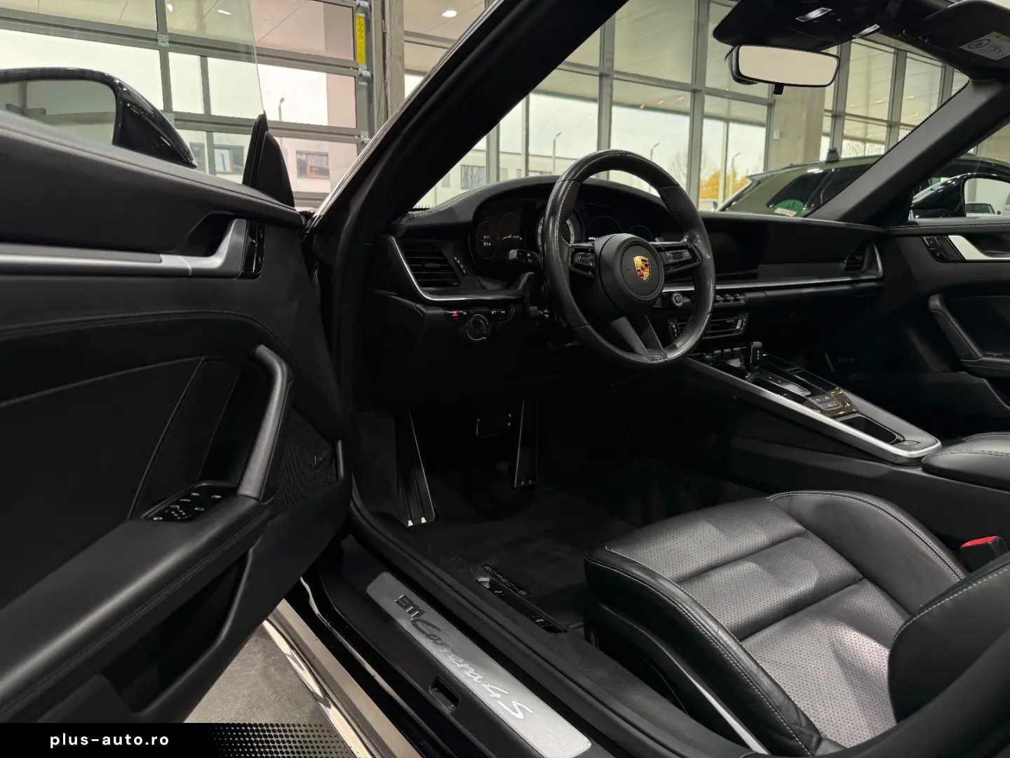 PORSCHE 992 Carrera 4 S Cabriolet Chrono Approved 07.26