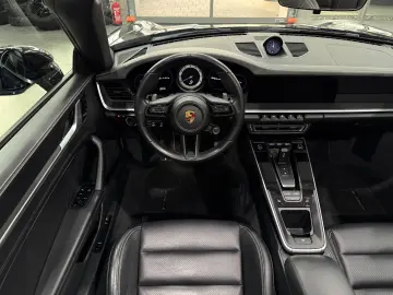 PORSCHE 992 Carrera 4 S Cabriolet Chrono Approved 07.26