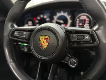 PORSCHE 992 Carrera 4 S Cabriolet Chrono Approved 07.26