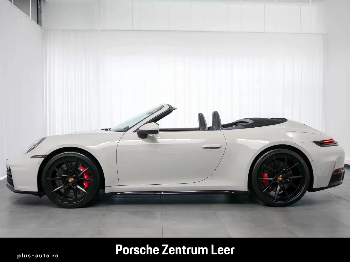 Porsche 911 (992) Carrera S Cabriolet SportDesign Bose C