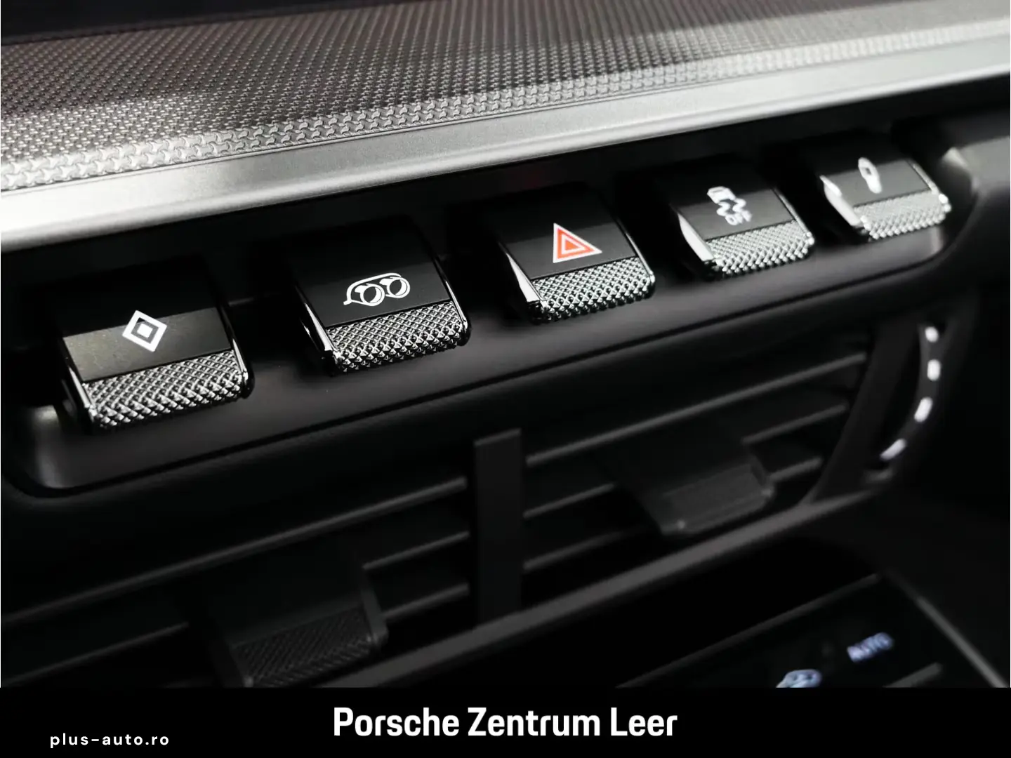 Porsche 911 (992) Carrera S Cabriolet SportDesign Bose C