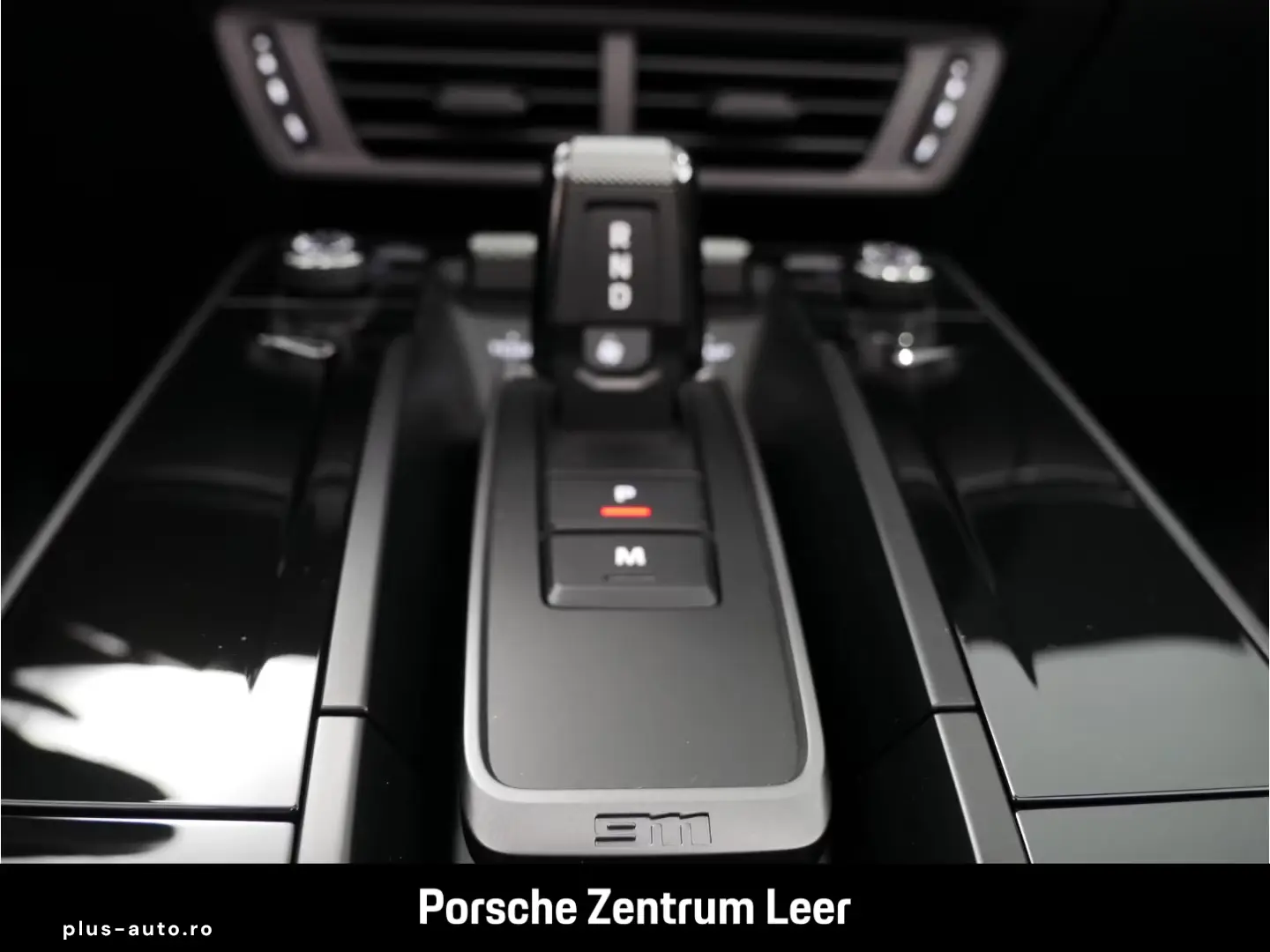 Porsche 911 (992) Carrera S Cabriolet SportDesign Bose C