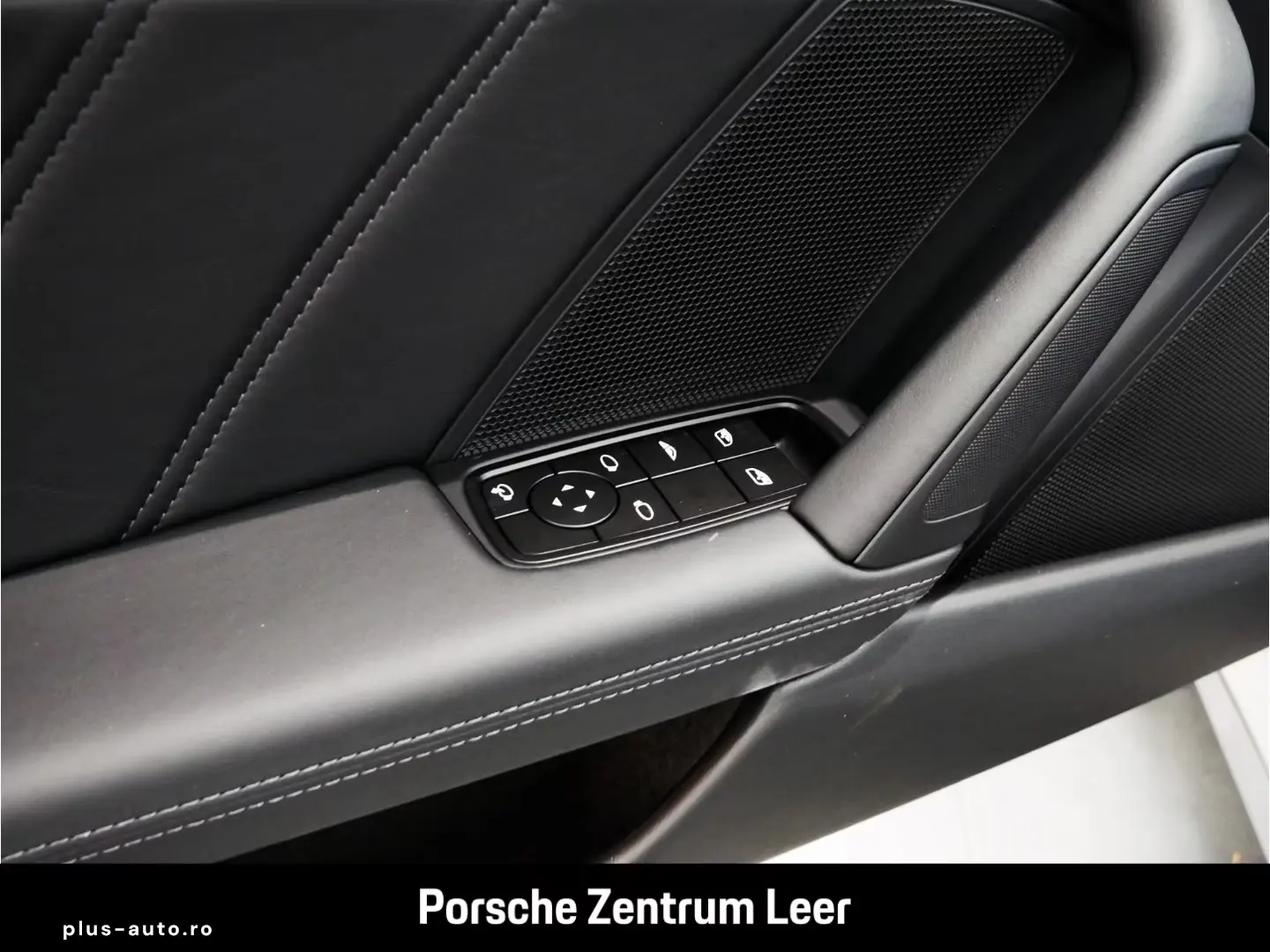 Porsche 911 (992) Carrera S Cabriolet SportDesign Bose C