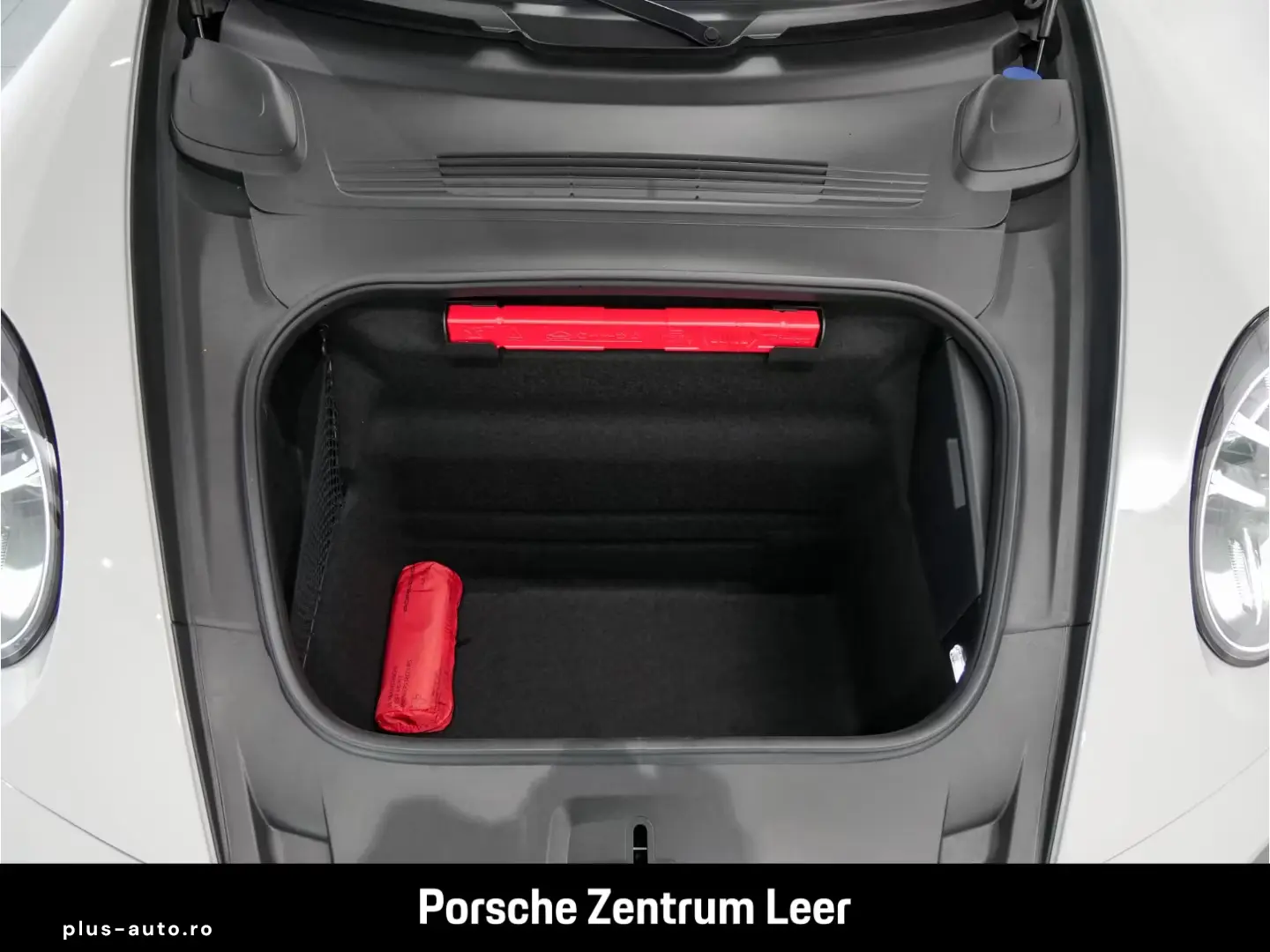 Porsche 911 (992) Carrera S Cabriolet SportDesign Bose C