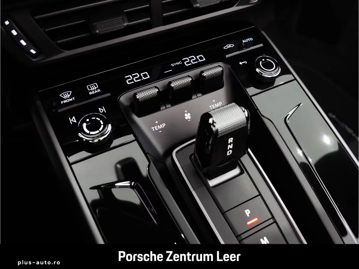 Porsche 911 (992) Carrera S Cabriolet SportDesign Bose C