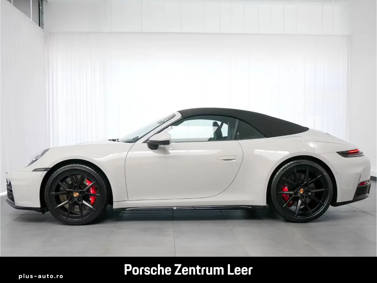 Porsche 911 (992) Carrera S Cabriolet SportDesign Bose C