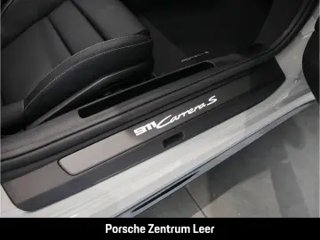 Porsche 911 (992) Carrera S Cabriolet SportDesign Bose C