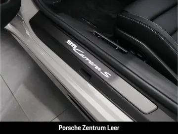 Porsche 911 (992) Carrera S Cabriolet SportDesign Bose C