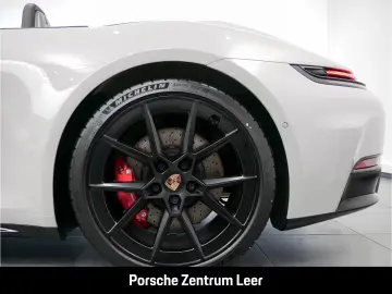 Porsche 911 (992) Carrera S Cabriolet SportDesign Bose C