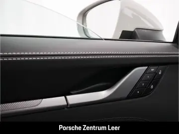 Porsche 911 (992) Carrera S Cabriolet SportDesign Bose C