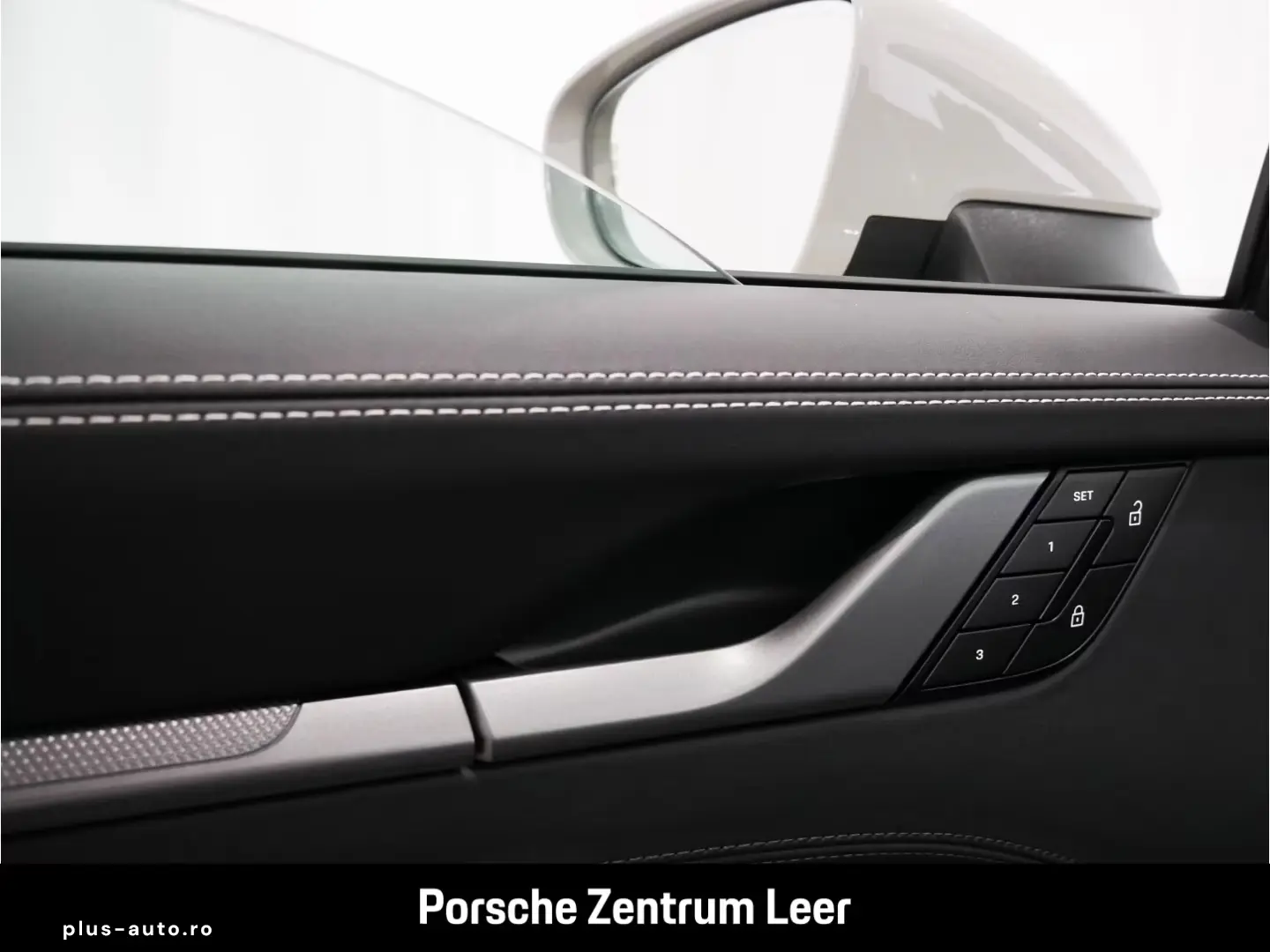 Porsche 911 (992) Carrera S Cabriolet SportDesign Bose C