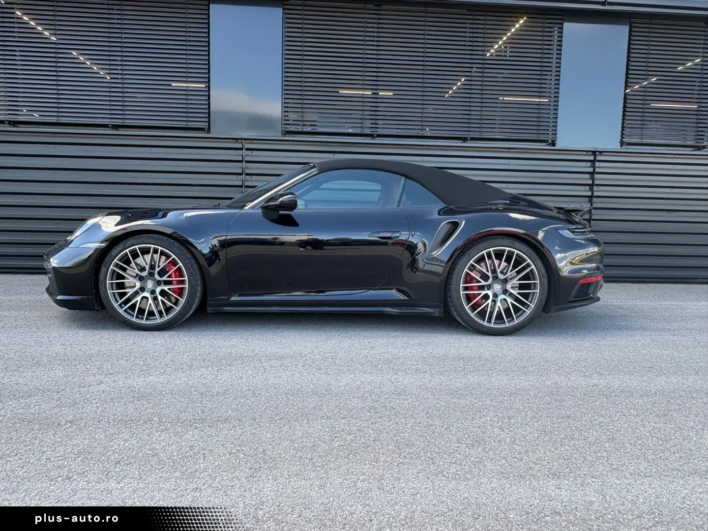 PORSCHE 911 - 992 Turbo Cabrio-LIFT-ABGAS-2.HAND