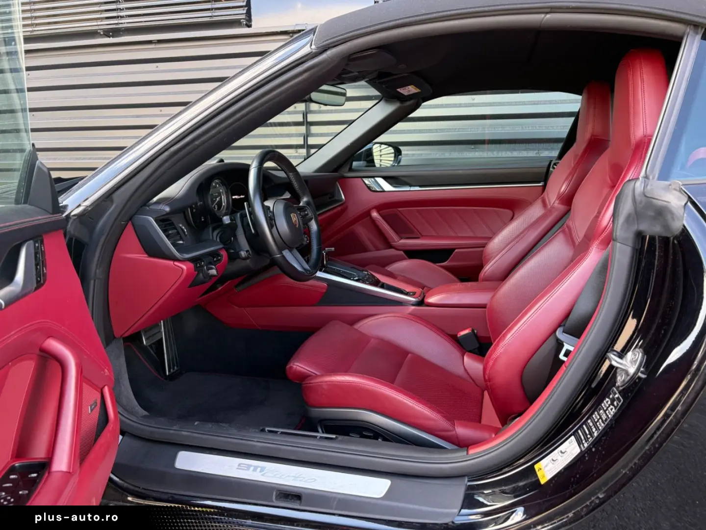 PORSCHE 911 - 992 Turbo Cabrio-LIFT-ABGAS-2.HAND