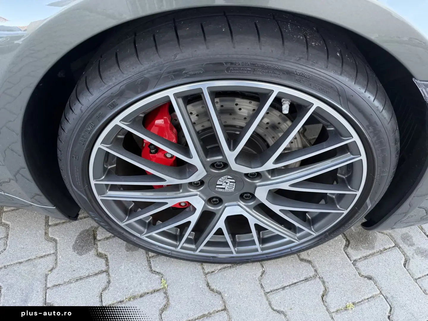 Porsche 992 Carrera S Cabriolet LIFT