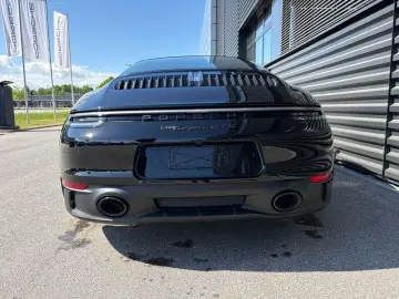 PORSCHE 911-992  Targa 4 GTS-LEDER SCHWARZ MOJAVEBEIGE!!