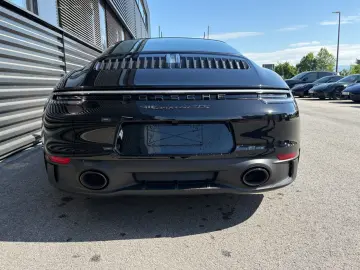 PORSCHE 911-992  Targa 4 GTS-LEDER SCHWARZ MOJAVEBEIGE!!