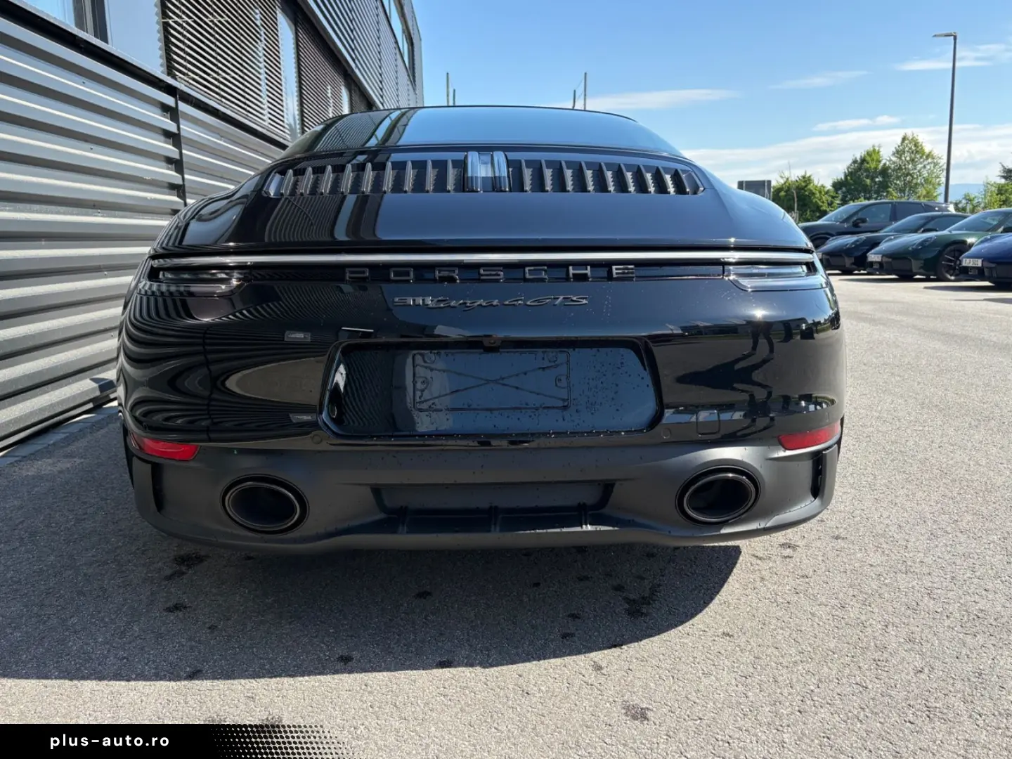 PORSCHE 911-992  Targa 4 GTS-LEDER SCHWARZ MOJAVEBEIGE!!