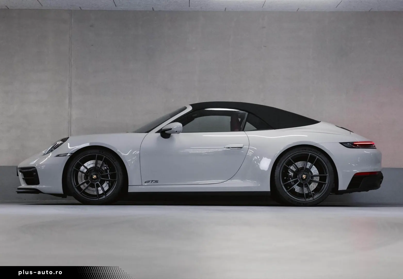 Porsche 992 911 Carrera 4 GTS Liftsystem BOSE