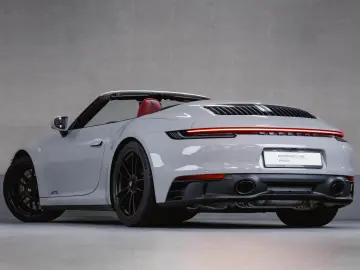 Porsche 992 911 Carrera 4 GTS Liftsystem BOSE