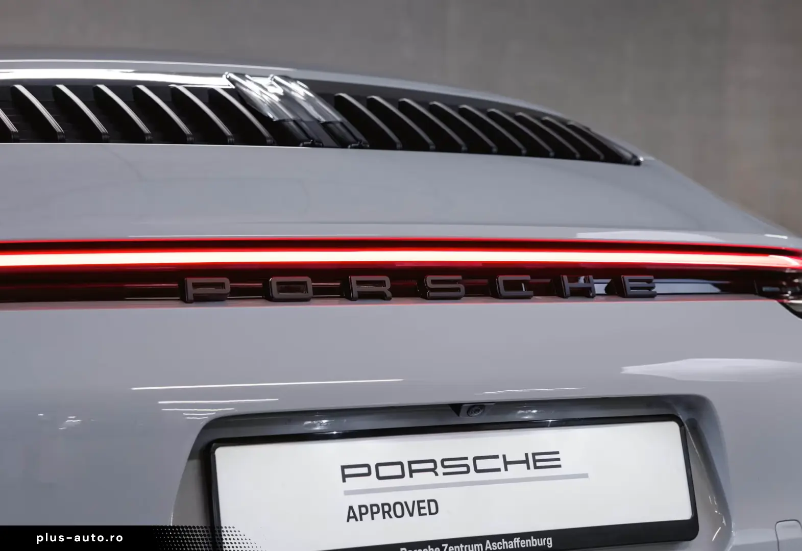 Porsche 992 911 Carrera 4 GTS Liftsystem BOSE