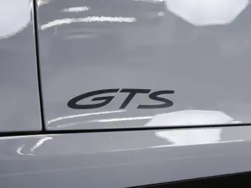 Porsche 992 911 Carrera 4 GTS Liftsystem BOSE