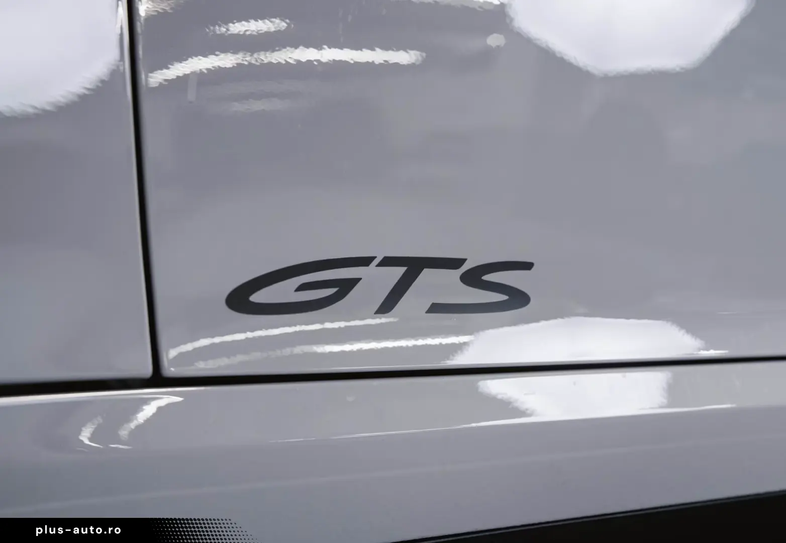 Porsche 992 911 Carrera 4 GTS Liftsystem BOSE