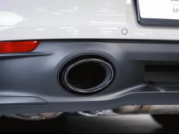 Porsche 992 911 Carrera 4 GTS Liftsystem BOSE