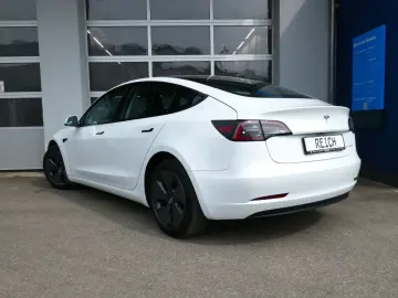 TESLA Model 3 Langstreckenbatt. Allradantrieb 93% SOH
