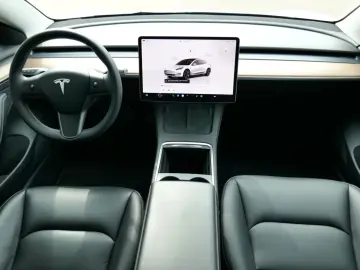 TESLA Model 3 Langstreckenbatt. Allradantrieb 93% SOH