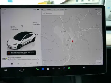 TESLA Model 3 Langstreckenbatt. Allradantrieb 93% SOH
