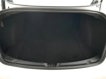 TESLA Model 3 Langstreckenbatt. Allradantrieb 93% SOH