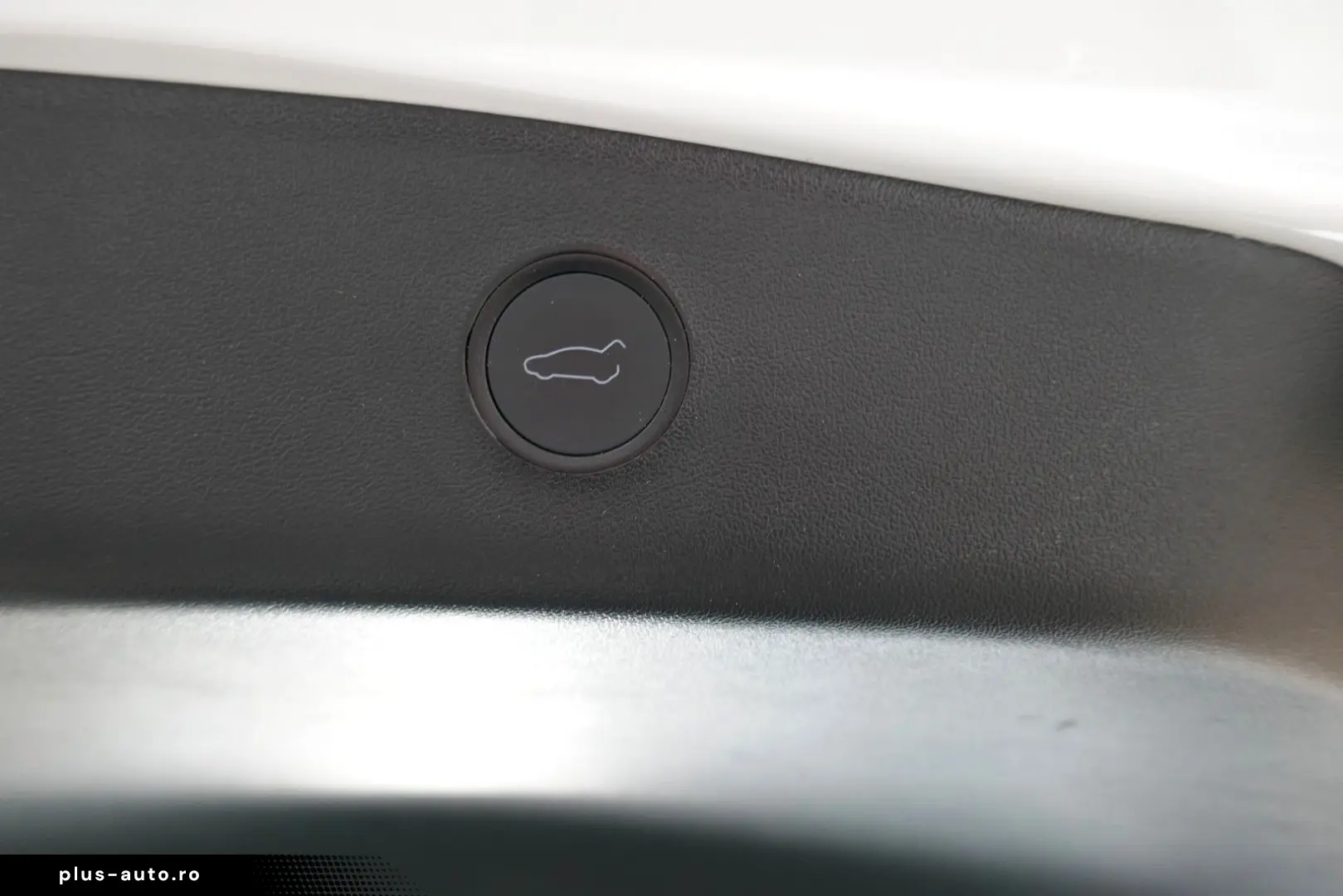 TESLA Model 3 Langstreckenbatt. Allradantrieb 93% SOH