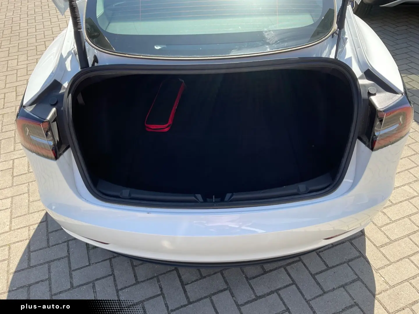 TESLA Model 3 Navi Kamera Panorama Leder
