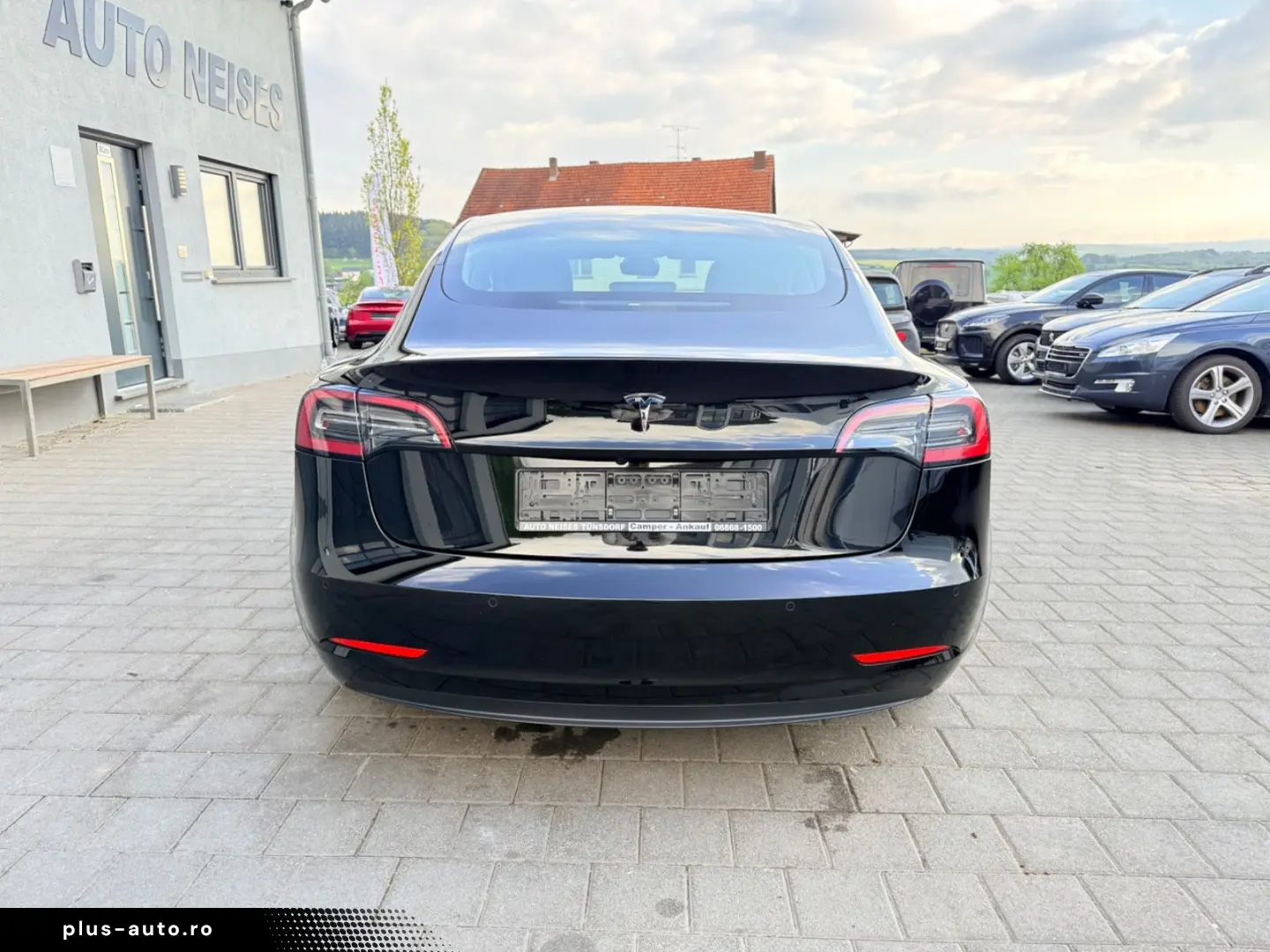 TESLA Model 3 SR AMD