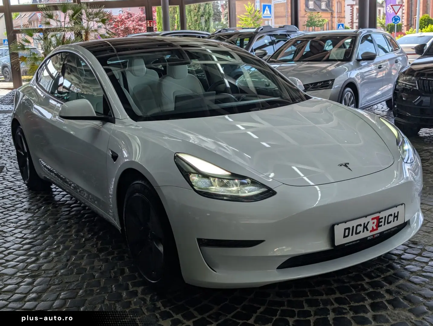 TESLA Model 3 Long Range Dual AWD 360  AMD PANO SOH94%