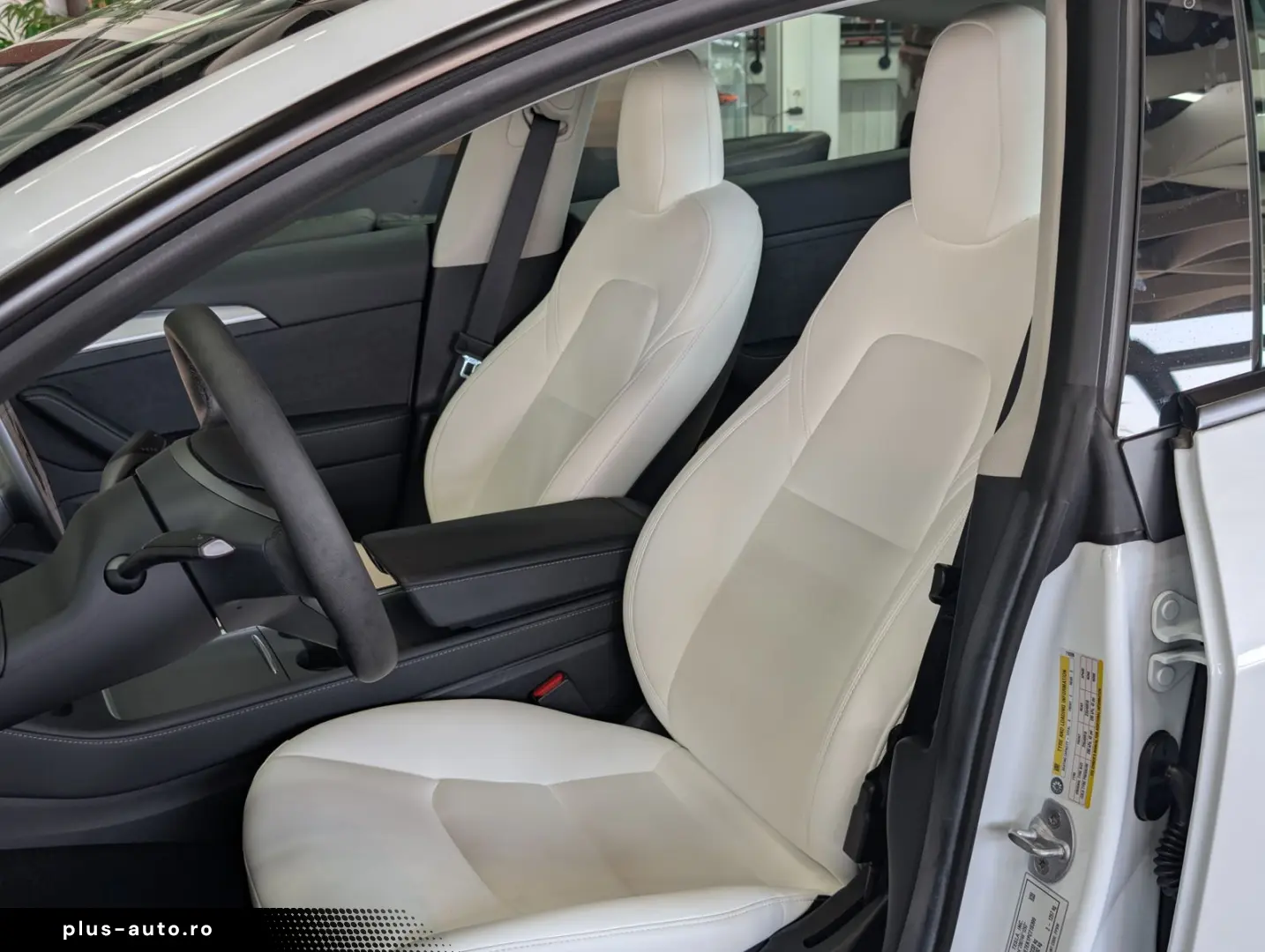 TESLA Model 3 Long Range Dual AWD 360  AMD PANO SOH94%
