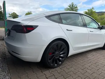 TESLA Model 3 Performance Dual AWD 513PS