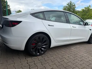 TESLA Model 3 Performance Dual AWD 513PS