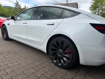 TESLA Model 3 Performance Dual AWD 513PS
