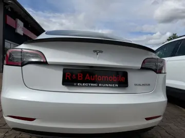 TESLA Model 3 Performance Dual AWD 513PS
