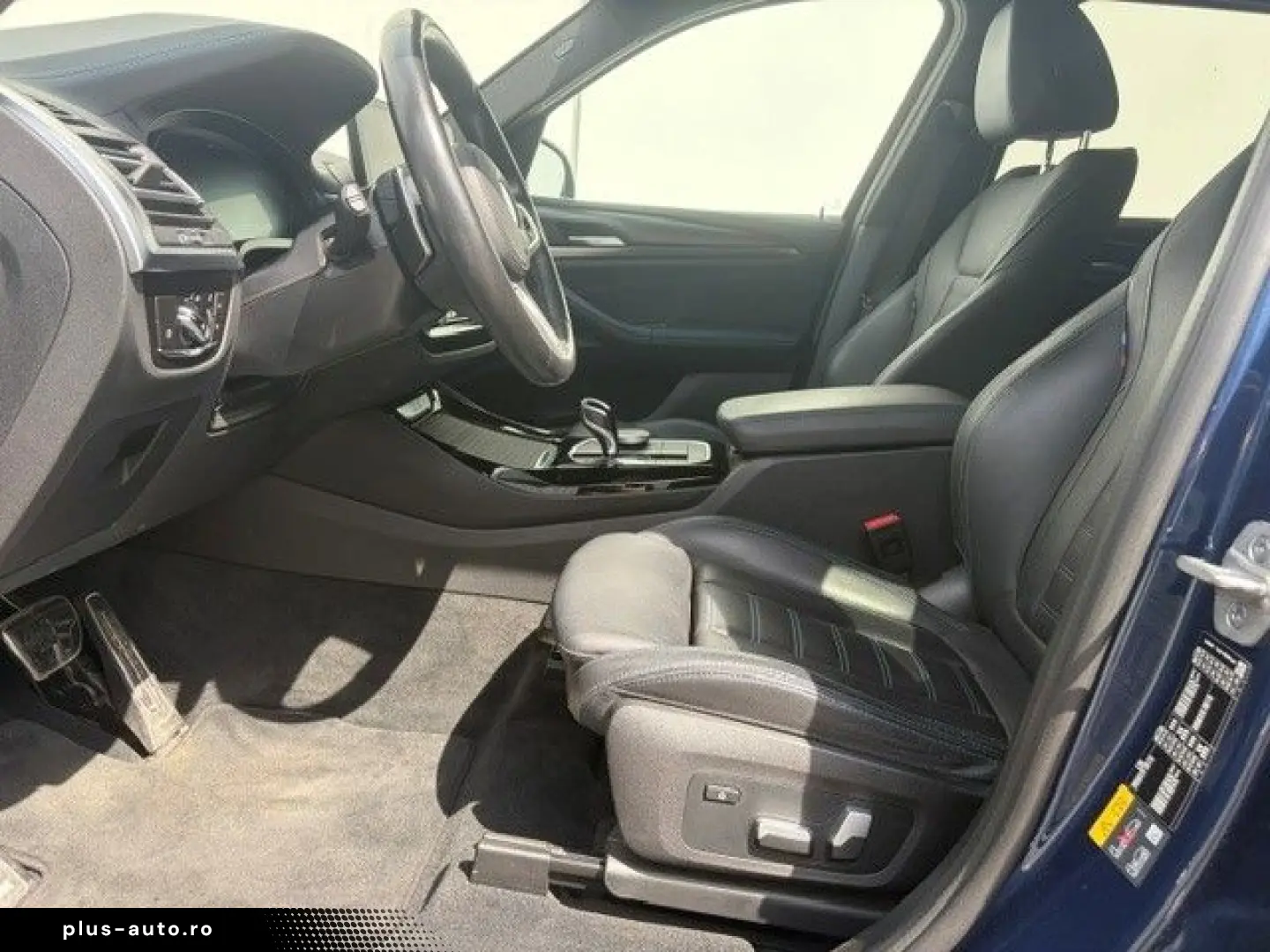 BMW X3 xDrive 30e M-Sport LkHz AHK PANO Parkass