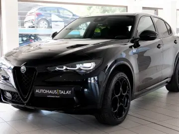 ALFA ROMEO Stelvio Quadrifoglio Q4 Pano H&K ACC