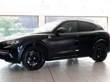 ALFA ROMEO Stelvio Quadrifoglio Q4 Pano H&K ACC