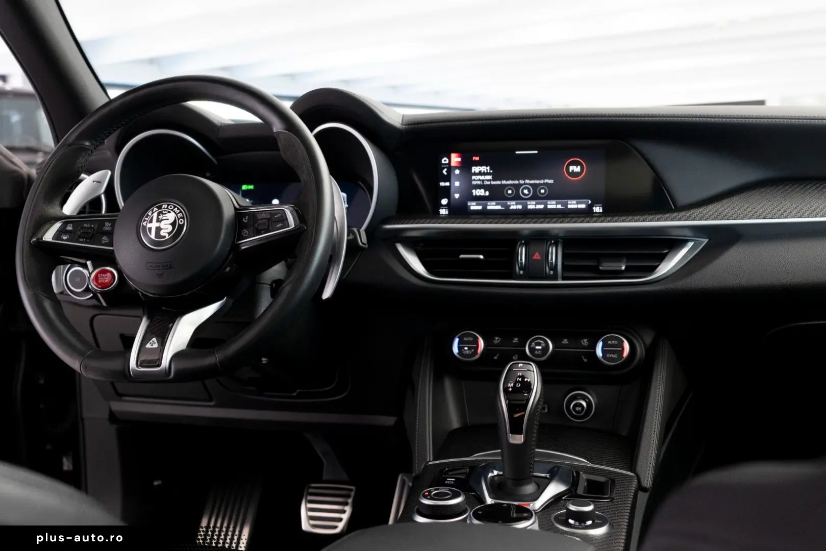 ALFA ROMEO Stelvio Quadrifoglio Q4 Pano H&K ACC