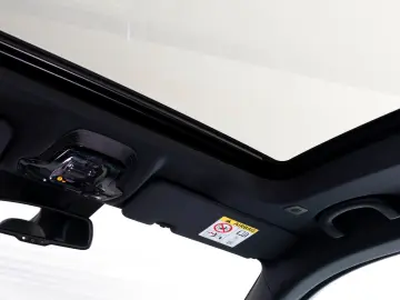 ALFA ROMEO Stelvio Quadrifoglio Q4 Pano H&K ACC