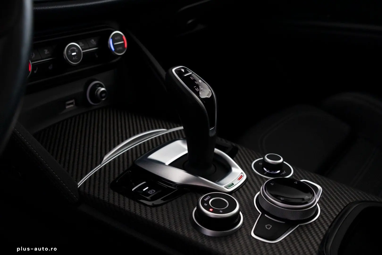 ALFA ROMEO Stelvio Quadrifoglio Q4 Pano H&K ACC