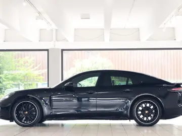 PORSCHE Panamera Turbo S Burmester Pano 360 ACC Soft