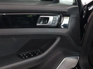 PORSCHE Panamera Turbo S Burmester Pano 360 ACC Soft
