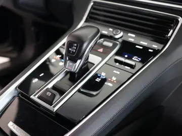 PORSCHE Panamera Turbo S Burmester Pano 360 ACC Soft